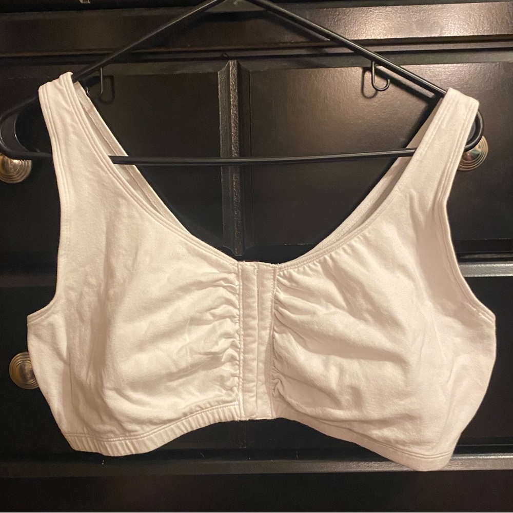 Fruit of the Loom Front Closure Sports Bra